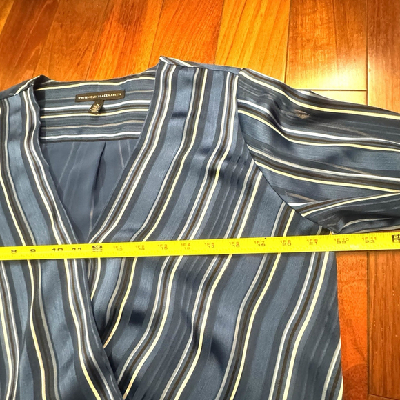 New WHITE HOUSE BLACK MARKET Blue Striped Surplus Shirt Size:M Wrap Blouse - Picture 8 of 13